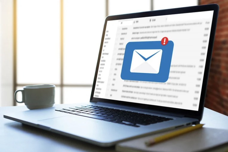 Conception et envoi de newsletters et emailings ​ - Capture decran 2025 12 19 a 00.14.10